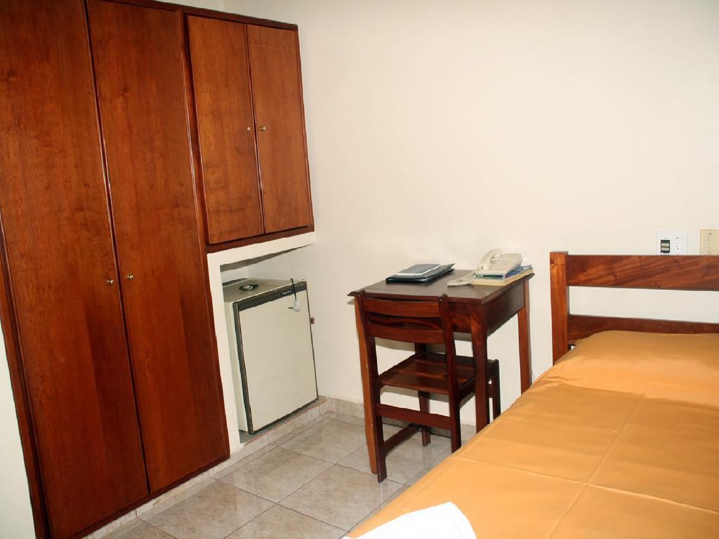 Scala Hotel Barretos Zimmer foto